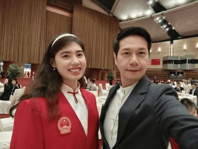 霍咏盈性感写真曝光，富家千金的智慧与美貌引热议-第1张图片-九妖电影
