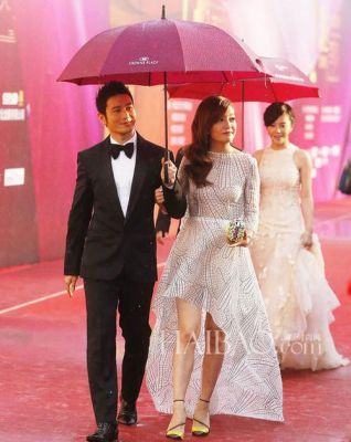 2024春节明星礼盒大比拼：谁的创意和价值更高？-第1张图片-九妖电影