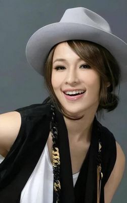 张雨绮新恋情存活24小时？揭秘姐弟恋背后的真相-第1张图片-九妖电影
