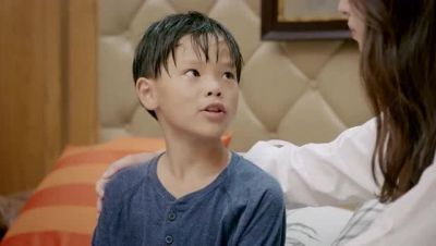 揭秘豪门圈内秘辛：长腿嗲精与顶流艺人的爱情纠葛-第1张图片-九妖电影