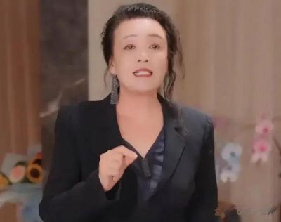 张兰汪小菲账号被封禁，反思炒作责任与假消息影响-第1张图片-九妖电影