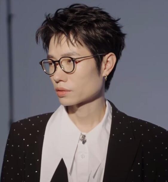 李行亮将亮相校友晚会 独唱《醉晚亭》-第1张图片-九妖电影