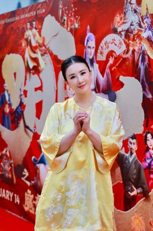 孟瑶双语主持《哪吒2》洛杉矶首映礼 东方神话燃动好莱坞(哪吒动作指导)-第1张图片-九妖电影 孟瑶双语主持《哪吒2》洛杉矶首映礼 东方神话燃动好莱坞(哪吒动作指导)-第1张图片-九妖电影
