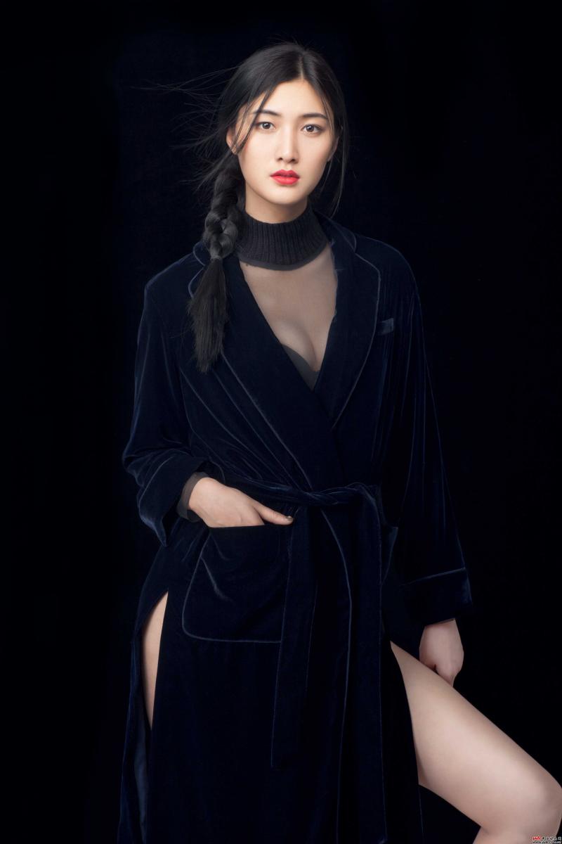 李嘉颐携手博纳家 共赴光影星辰（李嘉昭个人资料）-第3张图片-九妖电影