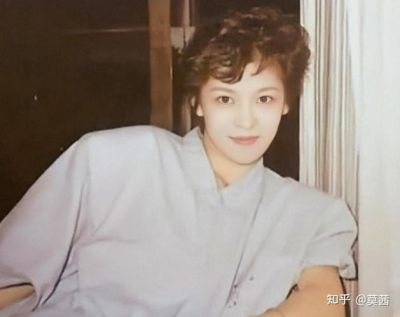 向太陈岚年轻时照片曝光，引网友惊叹美貌似郭碧婷-第1张图片-九妖电影