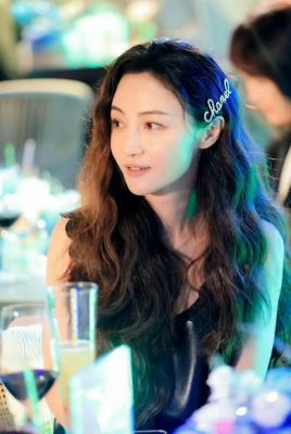 姚笛被删镜头疑云：娱乐圈内外的公平与公正之争-第1张图片-九妖电影