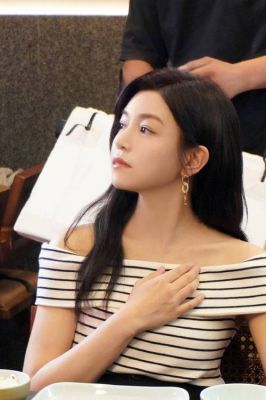 陈妍希离婚后积极生活：工作学习双丰收，小星星快乐成长-第1张图片-九妖电影