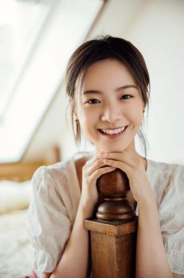 文淇：打破标签的00后女演员，追求真实与女性力量-第1张图片-九妖电影