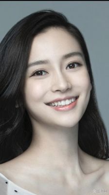 杨颖新照曝光：衰老迹象明显，昔日颜值大跌引关注-第1张图片-九妖电影