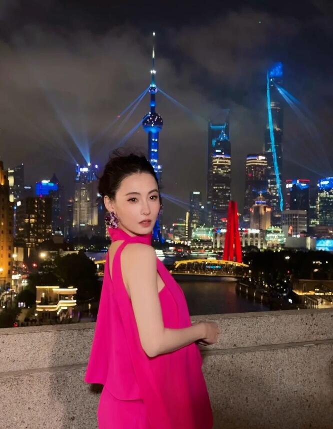 张柏芝更新动态大秀身材 网友直呼：美到心坎-第1张图片-九妖电影