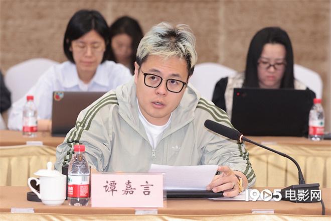 《沙尘暴》在京研讨 高群书赞段奕宏选戏不看番位（沙尘暴席卷全国）-第3张图片-九妖电影