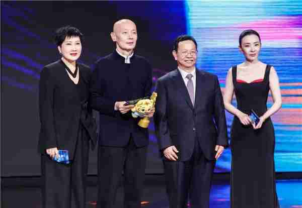 大影节落幕 葛优咏梅张子枫分获年度男女演员荣誉（葛优获得戛纳国际电影节影帝）-第4张图片-九妖电影