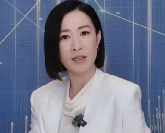 佘诗曼现身广东拍摄《新闻女王2》 气场全开-第1张图片-九妖电影