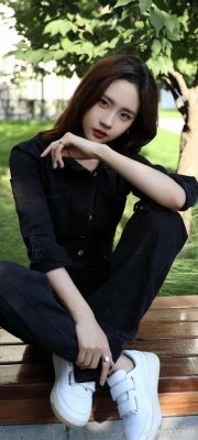 卢洋洋与蔡徐坤年龄差异揭秘，甜美女主展现出色演技引人注目-第1张图片-九妖电影