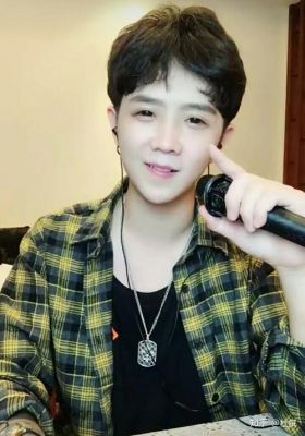 高火火和郭聪明的友情揭秘：他们真的有关系还是只因合作引发误会？-第1张图片-九妖电影