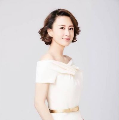 从央视转行的女主播们：他们的选择与挑战-第1张图片-九妖电影