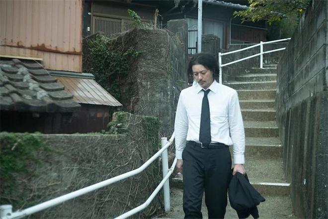 入围上影节！小田切让松隆子《夏日沙上》曝剧照（松田隆智）-第1张图片-九妖电影