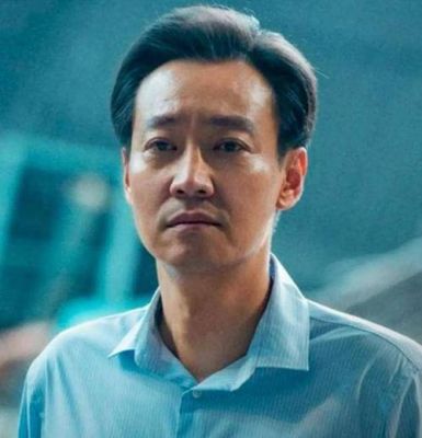 辛柏青消失八天后遭网络恶评，网友争议评论引发对其情感的同情与理解-第1张图片-九妖电影
