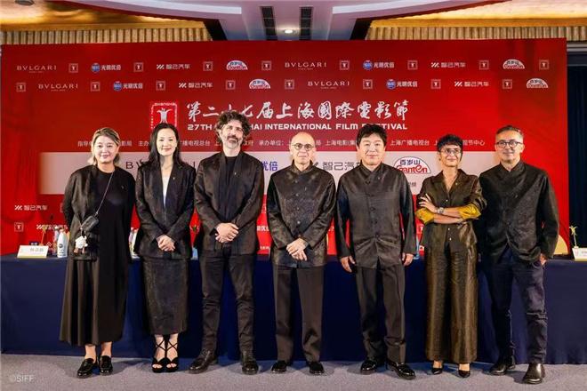 上影节评委见面会举行 黄渤咏梅分享做评委感受（黄渤参加海选的评委）-第1张图片-九妖电影