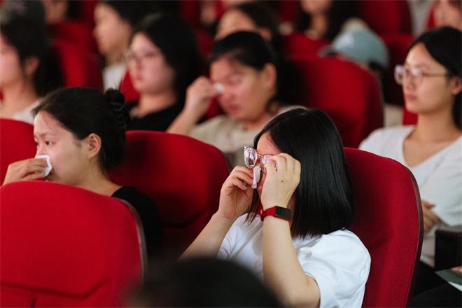 阿娇携《好好说再见》宁波路演 将于香港等地上映（好好说再见歌曲）-第3张图片-九妖电影