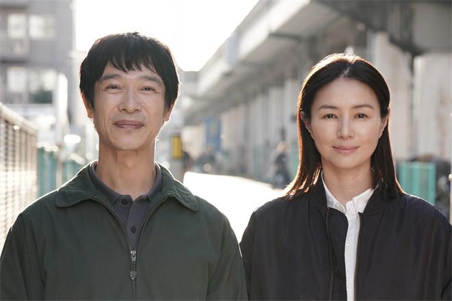 中年版《花束般的恋爱》-堺雅人《平场之月》海报-第2张图片-九妖电影