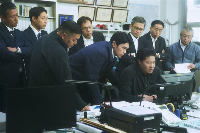 藤井道人新作《港之光》曝剧照 真荣田乡敦主演-第1张图片-九妖电影