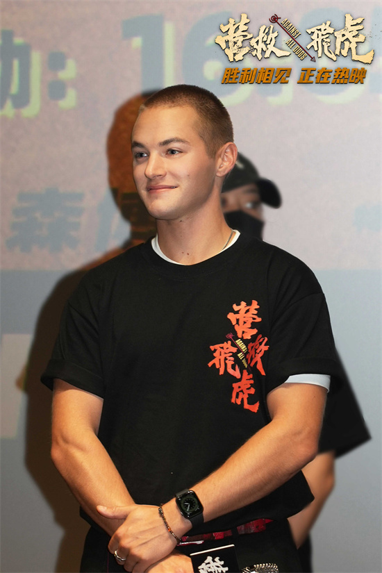 《营救飞虎》曝正片片段 一镜到底“杀”出生路！-第3张图片-旧杳电影网