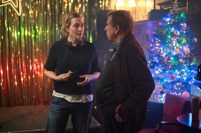 凯特·温斯莱特导演首作！《再见六月》定档12.24-第4张图片-旧杳电影网