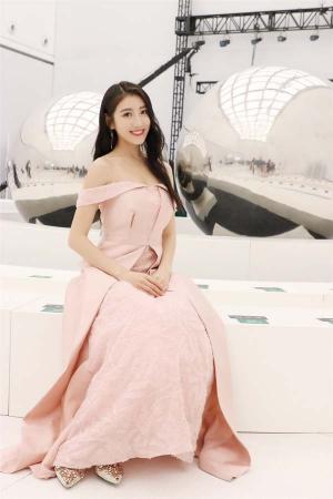 赵儒嫣-第1张图片-旧杳电影网