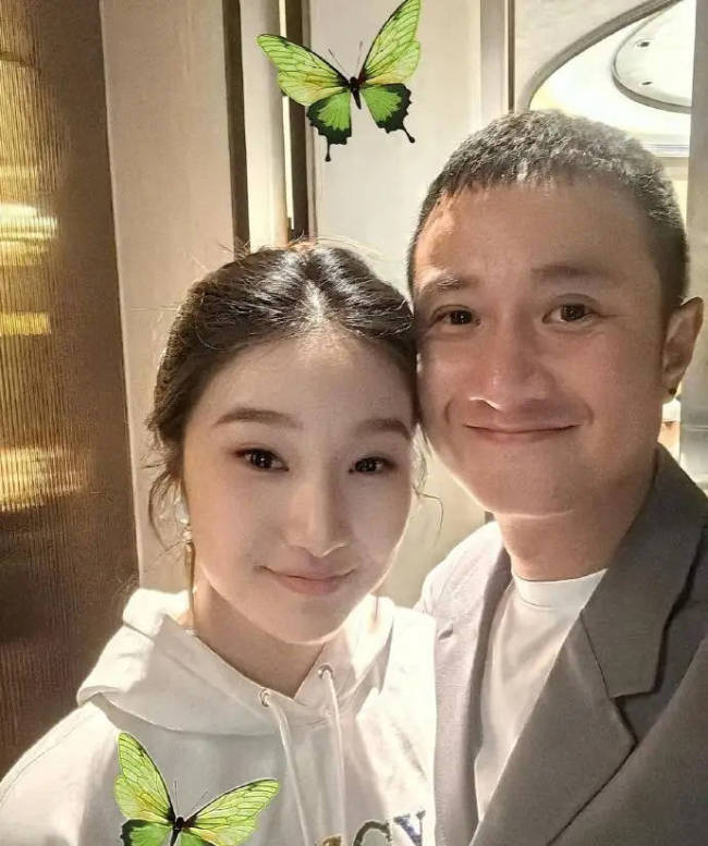 马伊琍大女儿晒与姥姥合照显乖巧!长得像爸爸文章-第3张图片-旧杳电影网 马伊琍大女儿晒与姥姥合照显乖巧!长得像爸爸文章-第3张图片-旧杳电影网