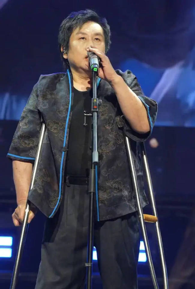 郑智化向深圳机场服务人员道歉 并承认用词不当-第2张图片-旧杳电影网 郑智化向深圳机场服务人员道歉 并承认用词不当-第2张图片-旧杳电影网