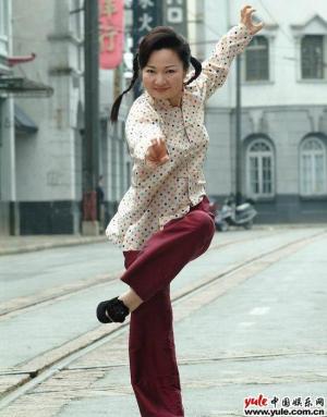 白冰冰-第1张图片-旧杳电影网