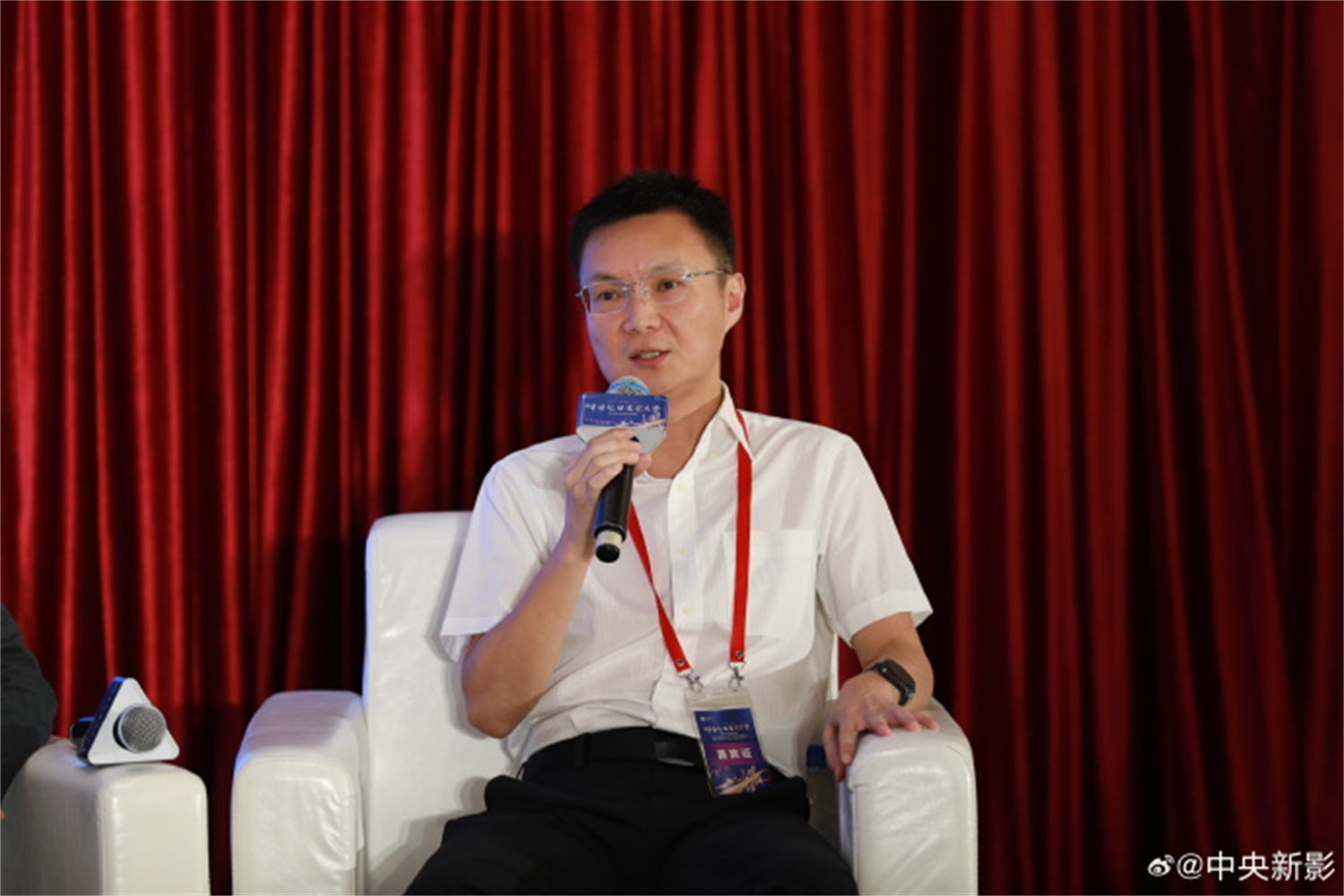 第四届华语纪录电影焦点论坛 共话AI时代影片创作-第8张图片-旧杳电影网 第四届华语纪录电影焦点论坛 共话AI时代影片创作-第8张图片-旧杳电影网