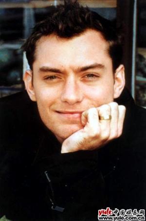 裘德洛-第1张图片-旧杳电影网