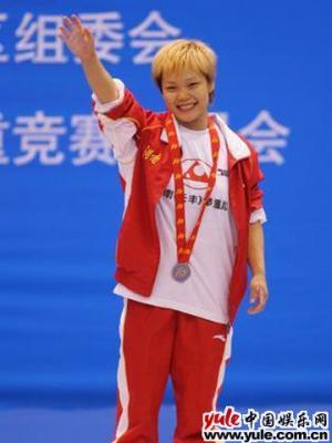 杨炼-第1张图片-旧杳电影网