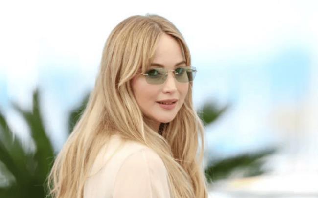 詹妮弗劳伦斯解释息影两年原因:厌倦讨论我的言论-第1张图片-旧杳电影网 詹妮弗劳伦斯解释息影两年原因:厌倦讨论我的言论-第1张图片-旧杳电影网