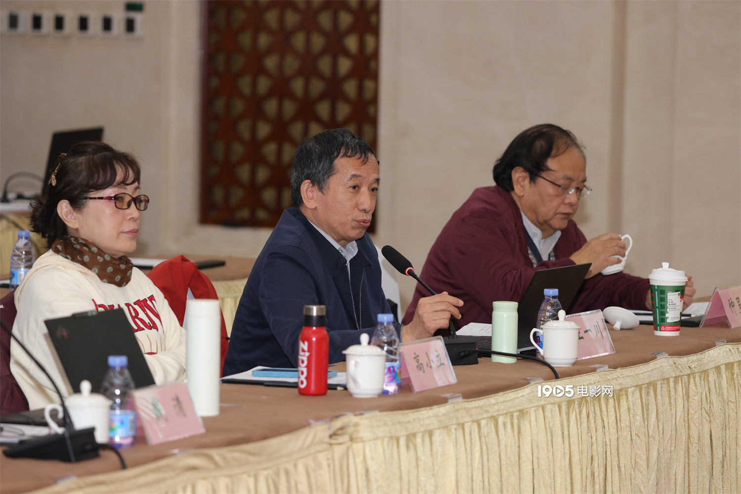 《灼灼韶华》研讨会 专家主创热议“她题材”创作-第6张图片-旧杳电影网 《灼灼韶华》研讨会 专家主创热议“她题材”创作-第6张图片-旧杳电影网