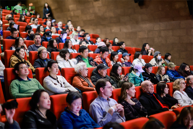 德国电影展开幕 悬疑惊悚片《歇斯底里》为开幕片-第7张图片-旧杳电影网 德国电影展开幕 悬疑惊悚片《歇斯底里》为开幕片-第7张图片-旧杳电影网