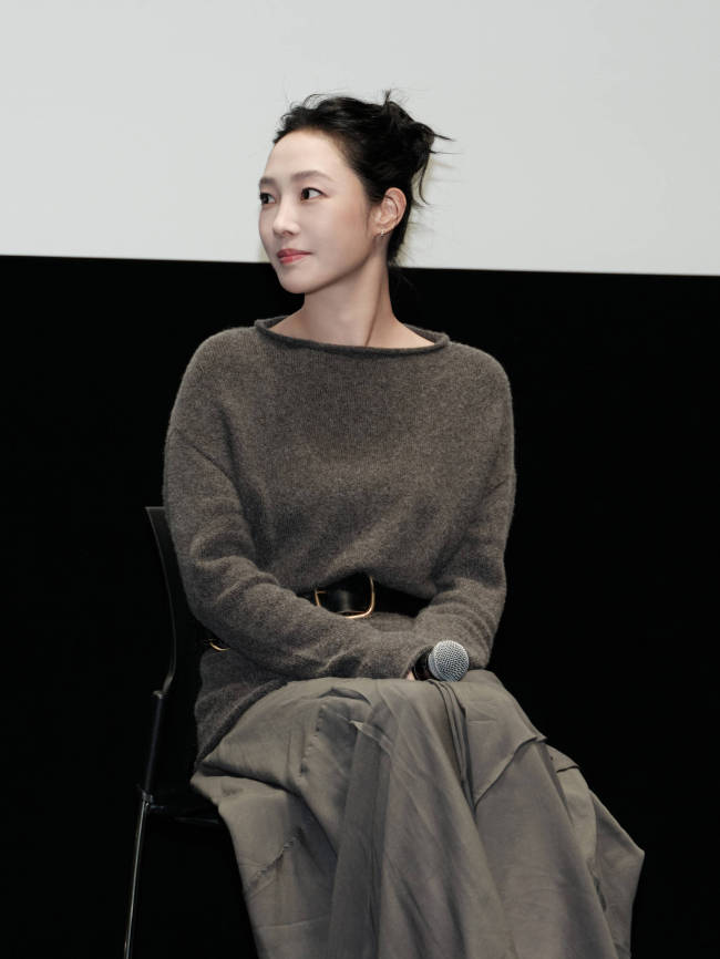 白百何工作室回应东京电影节争议！晒沟通时间线-第1张图片-旧杳电影网