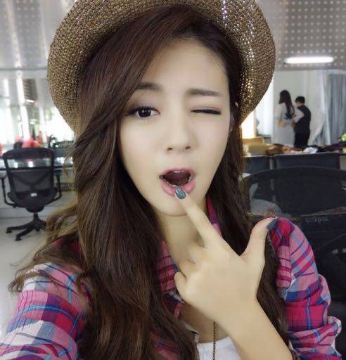 夏于乔谈安以轩近况:在努力带小孩-第2张图片-旧杳电影网 夏于乔谈安以轩近况:在努力带小孩-第2张图片-旧杳电影网