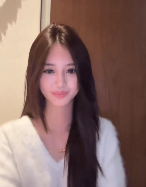 钟丽缇女儿考拉被说中文不好直接回怼-第2张图片-旧杳电影网 钟丽缇女儿考拉被说中文不好直接回怼-第2张图片-旧杳电影网