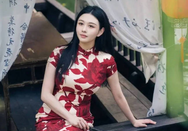 邱淑贞女儿发文回应撞名话题：特别欣赏张凌赫沈月-第2张图片-旧杳电影网