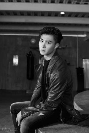 张铭恩-第1张图片-旧杳电影网