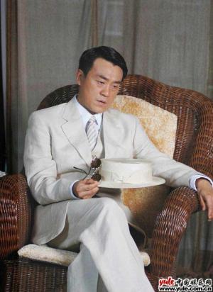 何冰-第1张图片-旧杳电影网