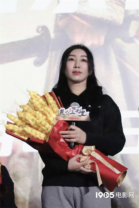 《英雄三元里》首映 导演泪洒现场用成片回应质疑-第2张图片-旧杳电影网 《英雄三元里》首映 导演泪洒现场用成片回应质疑-第2张图片-旧杳电影网