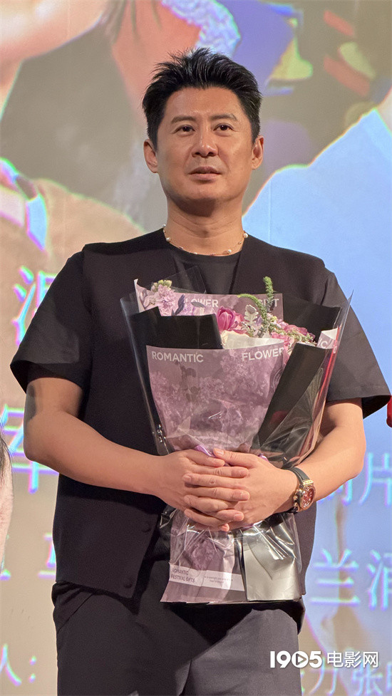 《小丑爸爸》首映礼 主演张天其分享扮演小丑感受-第2张图片-旧杳电影网 《小丑爸爸》首映礼 主演张天其分享扮演小丑感受-第2张图片-旧杳电影网