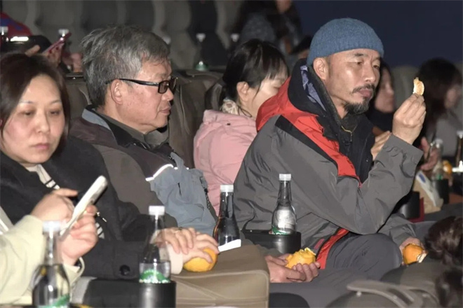 电影《白桔》“创作交流会”在云南昆明举行-第21张图片-旧杳电影网