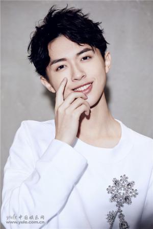 张逸杰-第1张图片-旧杳电影网