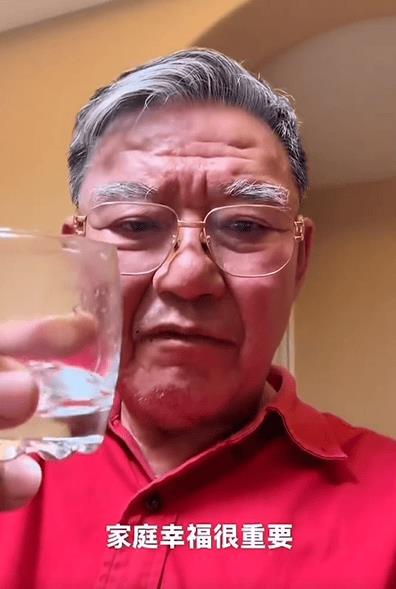 老戏骨李立群回应三个孩子都没结婚：结婚不一定好-第1张图片-旧杳电影网