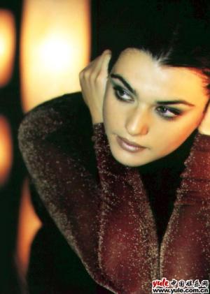 瑞切尔·薇兹-第1张图片-旧杳电影网